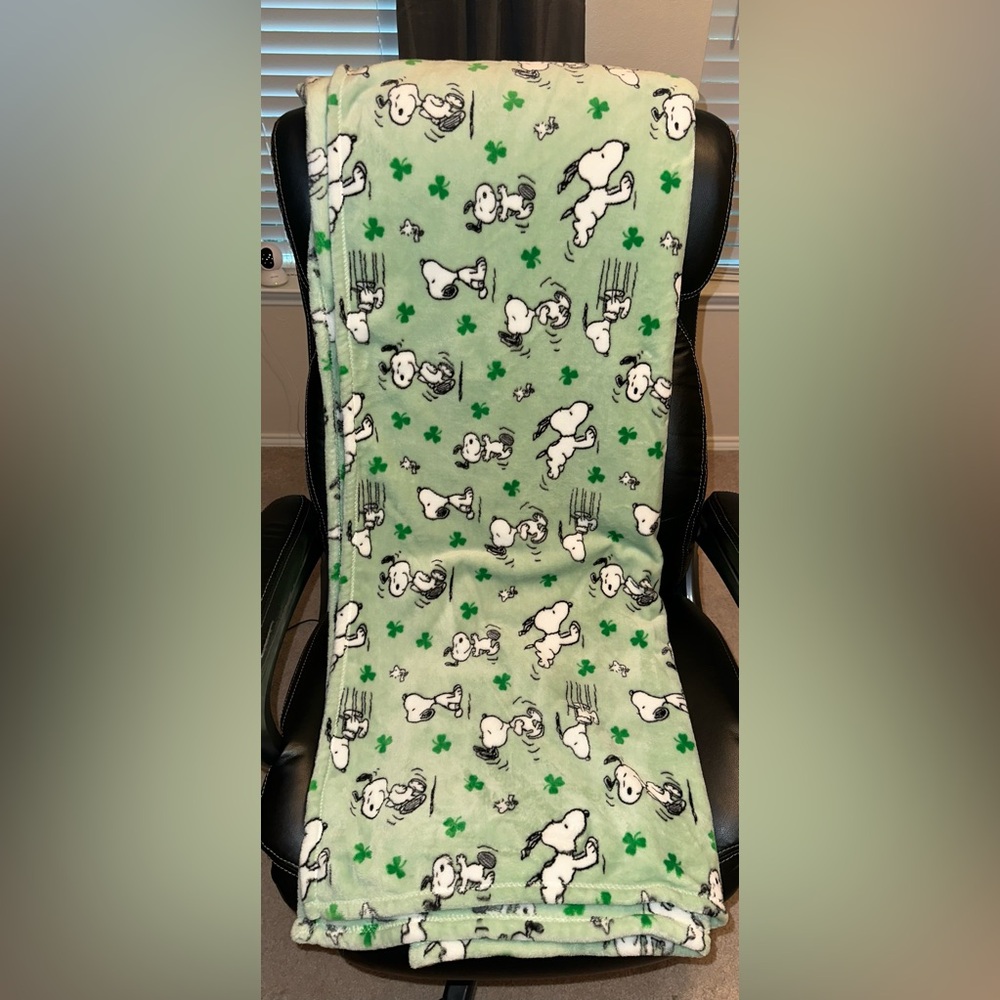 PEANUTS Berkshire blanket & home co. St. Patrick’s Day theme blanket